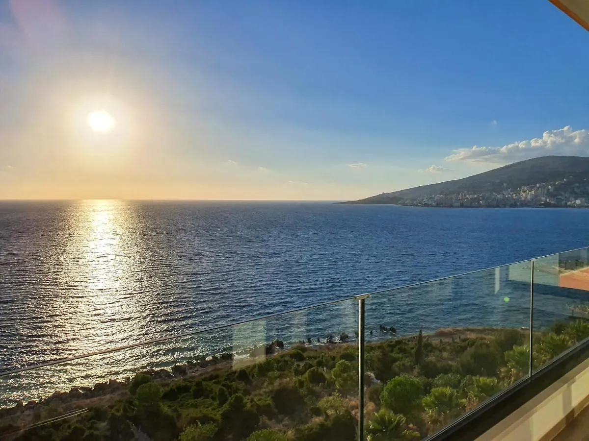 Lookout Apartments ساراندا ألبانيا