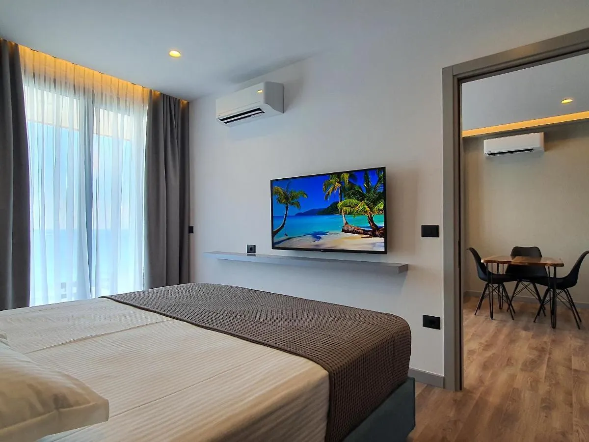 Lookout Apartments Σαράντα 0*,